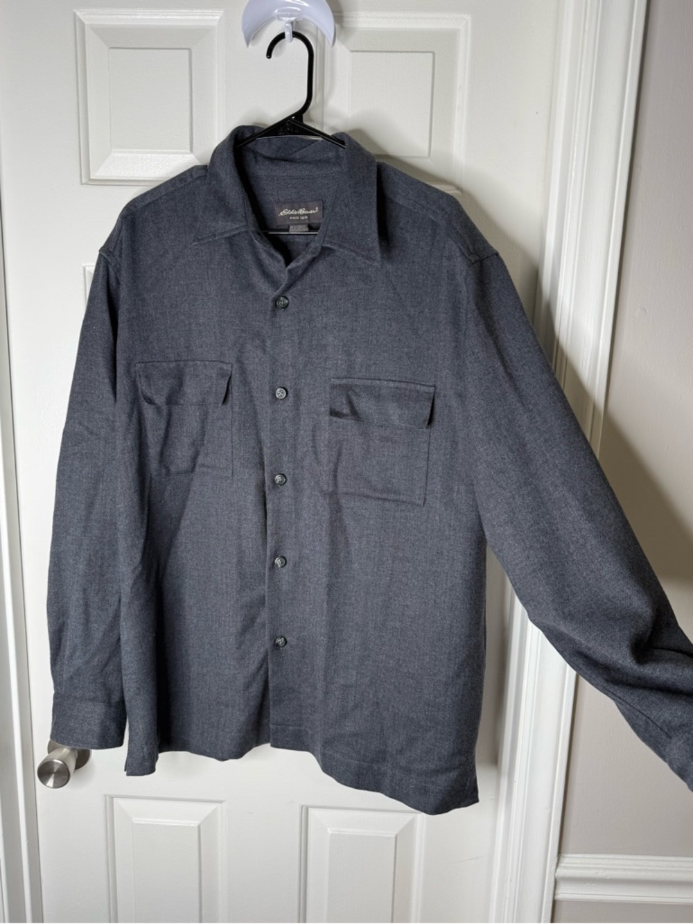 Eddie Bauer Men's Charcoal Button-Front Overshirt Rare 100% Virgin Wool Large